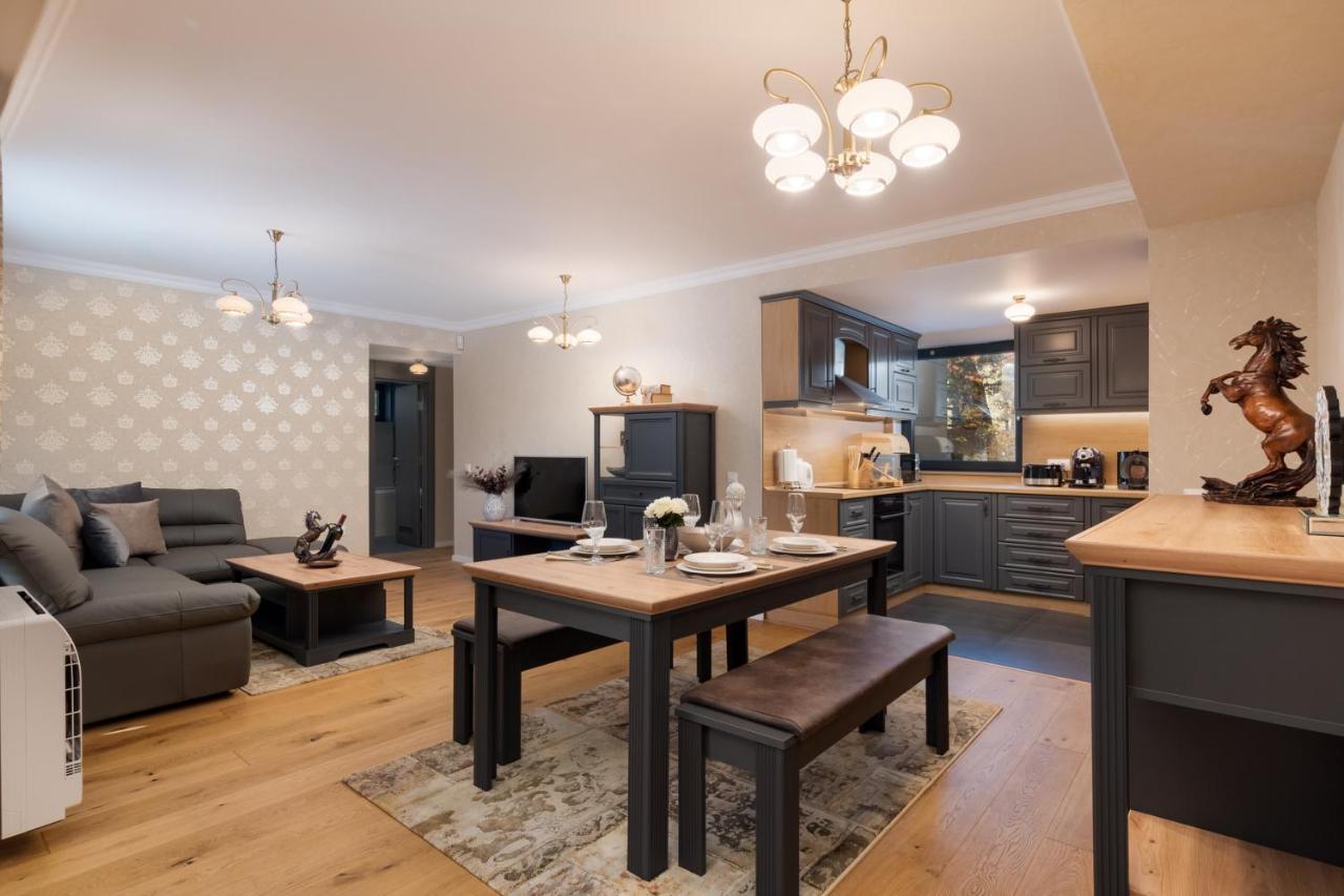 Varna Classic Apartments ภายนอก รูปภาพ